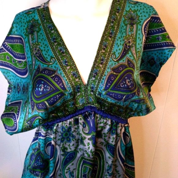 Rue 21 Top. Size Small - Picture 2 of 9